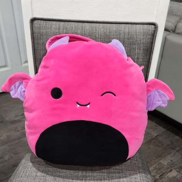 Squishmallows Other - Squishmallow Bat Plush Bucket